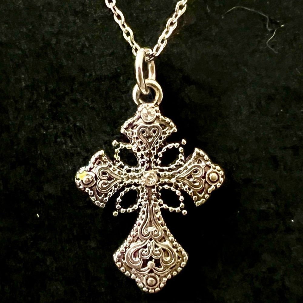 ⚜️ New Silver chain necklace w filigree Victorian cross pendant S19